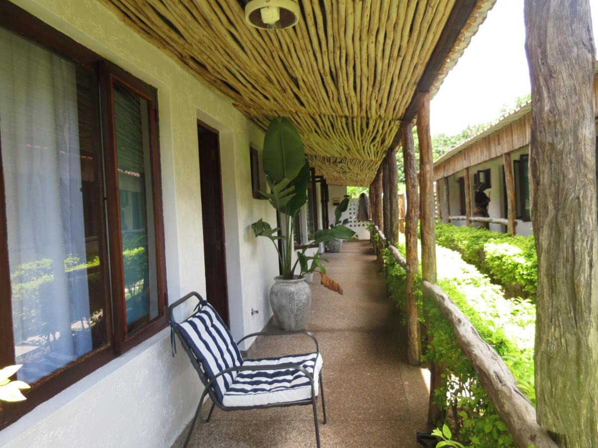 Nkanhi Centro De Conferencias E Hotel Ponta do Ouro Exteriör bild
